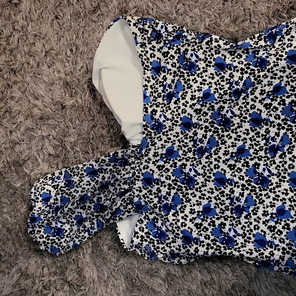 Express Body Contour - Picture 5 of 11